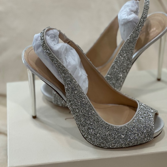 Women’s Vince Camuto stiletto heel shoes - Picture 5 of 6